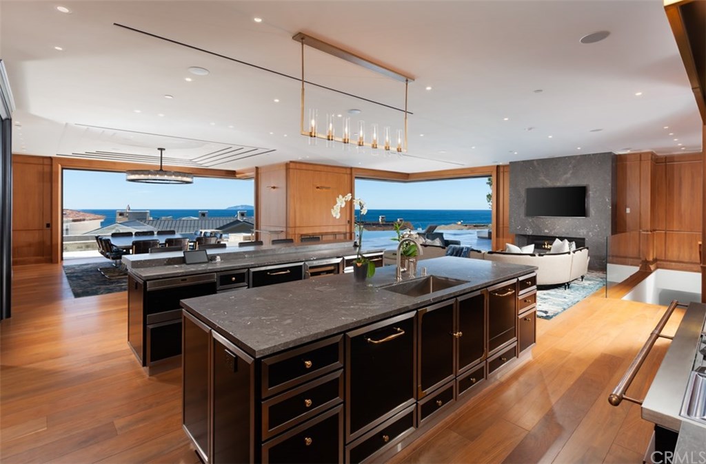 9 Oceanfront Lane Dana Point, CA 92629 - Photo 22 of 61