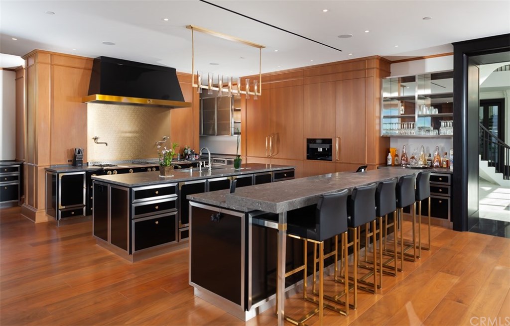 9 Oceanfront Lane Dana Point, CA 92629 - Photo 23 of 61