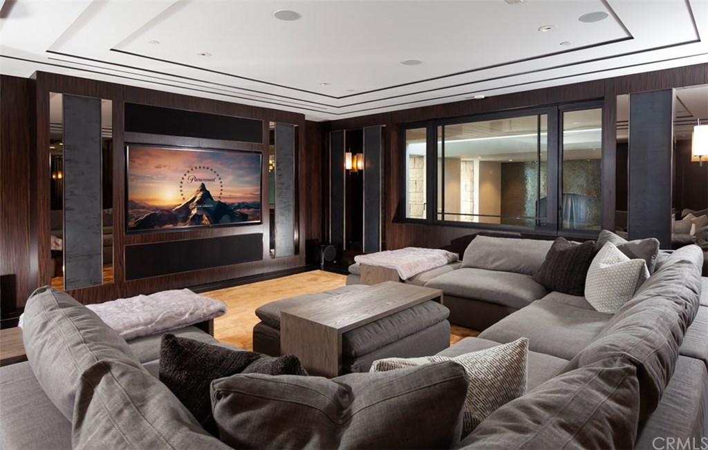 9 Oceanfront Lane Dana Point, CA 92629 - Photo 45 of 61