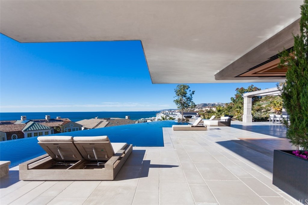 9 Oceanfront Lane Dana Point, CA 92629 - Photo 48 of 61