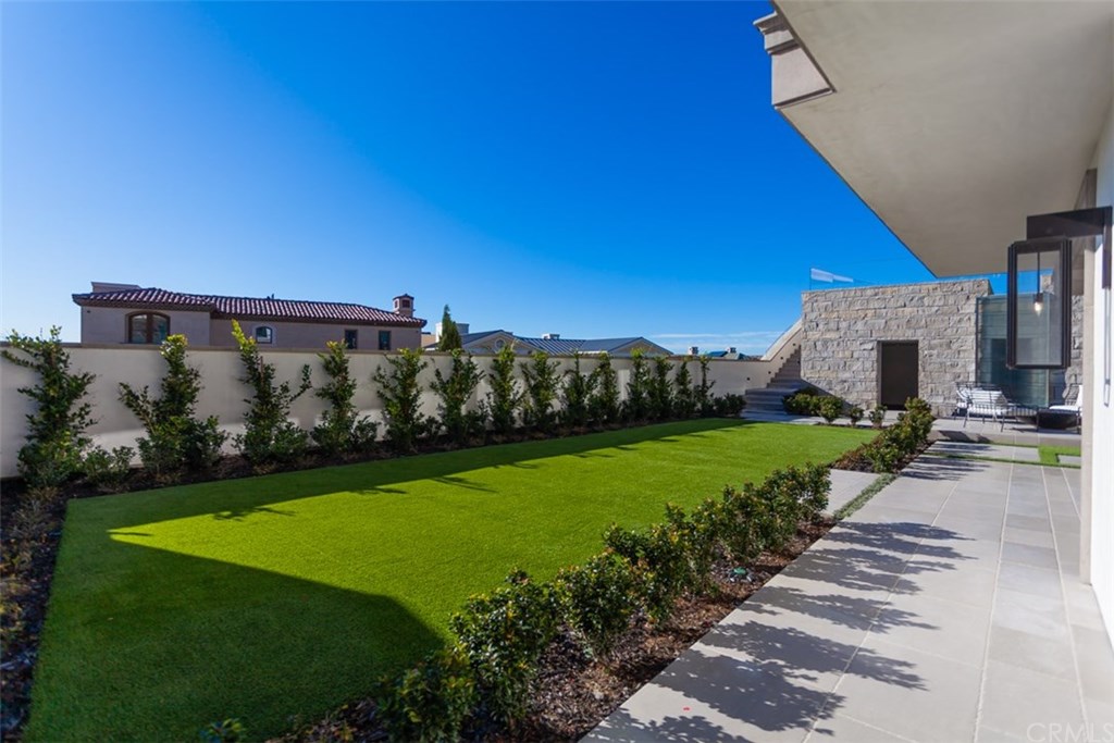 9 Oceanfront Lane Dana Point, CA 92629 - Photo 55 of 61