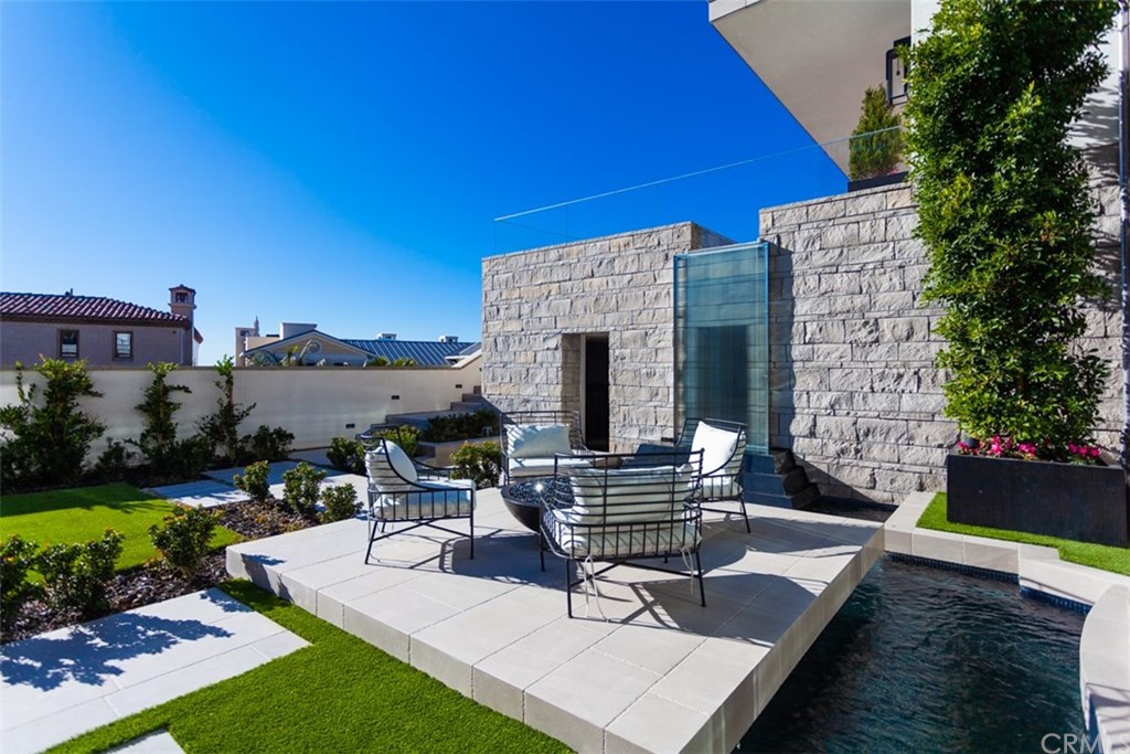 9 Oceanfront Lane Dana Point, CA 92629 - Photo 56 of 61