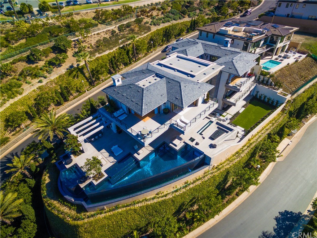 9 Oceanfront Lane Dana Point, CA 92629 - Photo 58 of 61