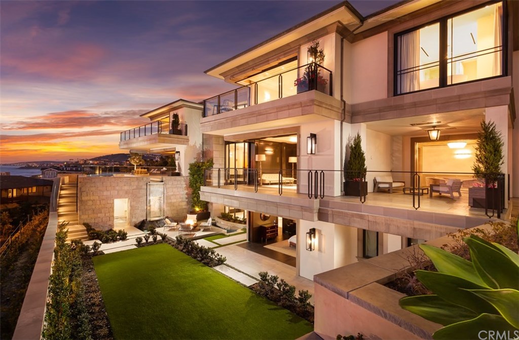 9 Oceanfront Lane Dana Point, CA 92629 - Photo 7 of 61