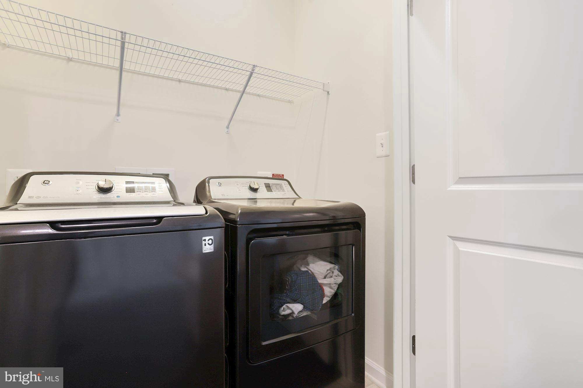 14575 Lakestone Drive Chantilly, VA 20151 - Photo 20 of 50 Laundry Room - Upper Level 1