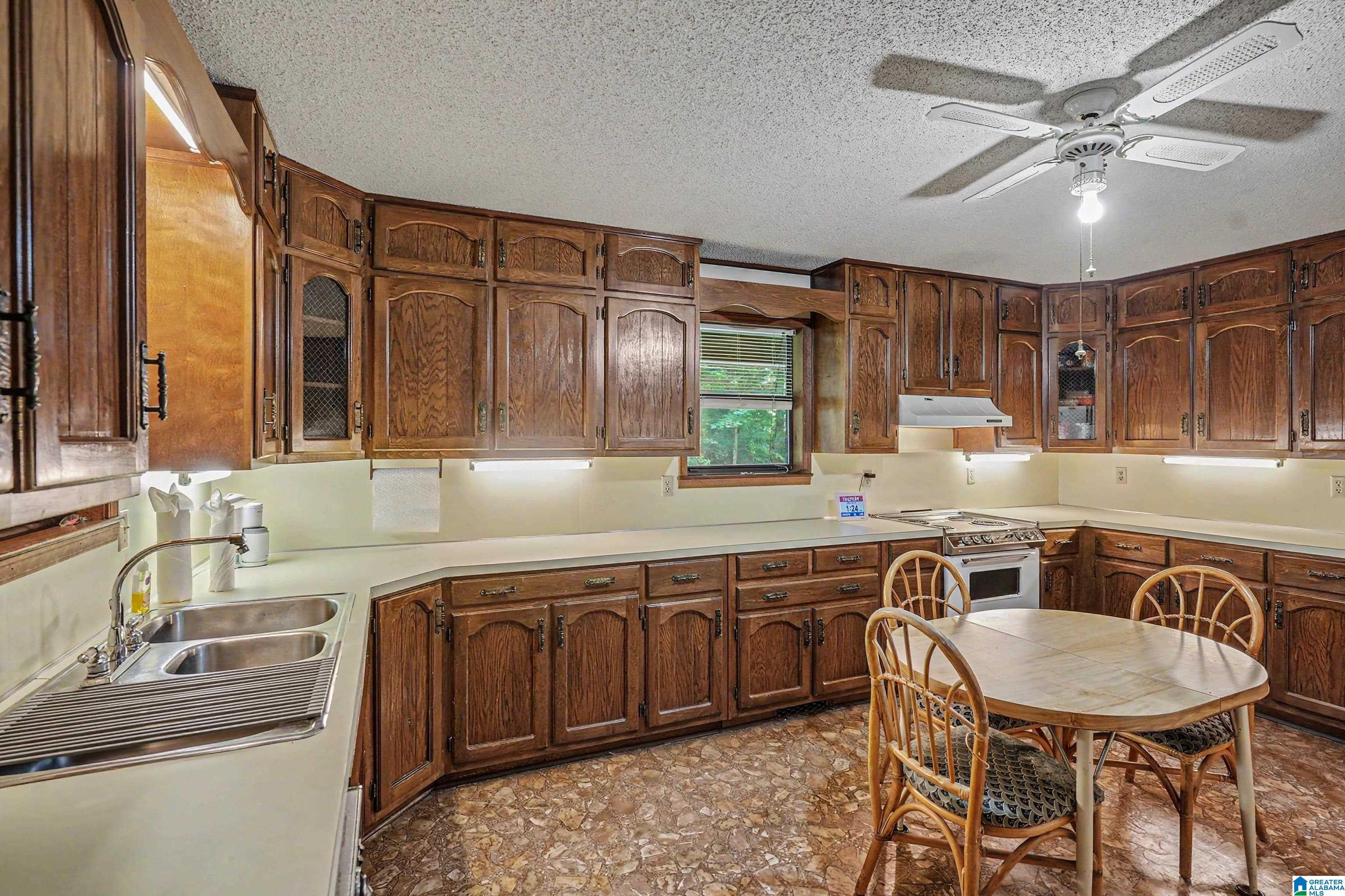 5233 Whippoorwill Road Irondale, AL 35210 - Photo 13 of 45 Gallery Image 13