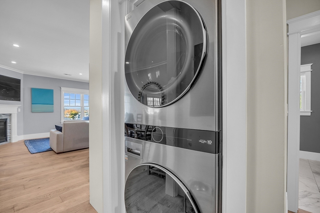 35 Fuller Street, Unit 301 Gloucester, MA 01930 - Photo 14 of 36