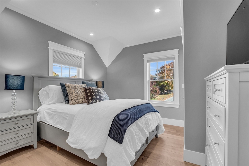 35 Fuller Street, Unit 301 Gloucester, MA 01930 - Photo 19 of 36