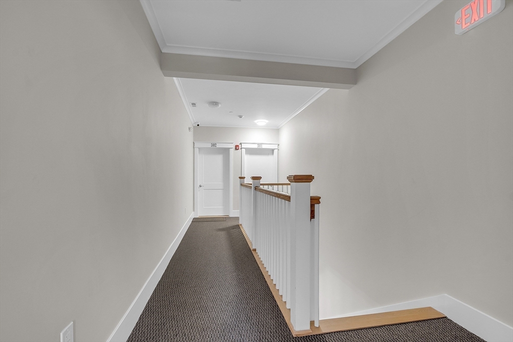 35 Fuller Street, Unit 301 Gloucester, MA 01930 - Photo 22 of 36