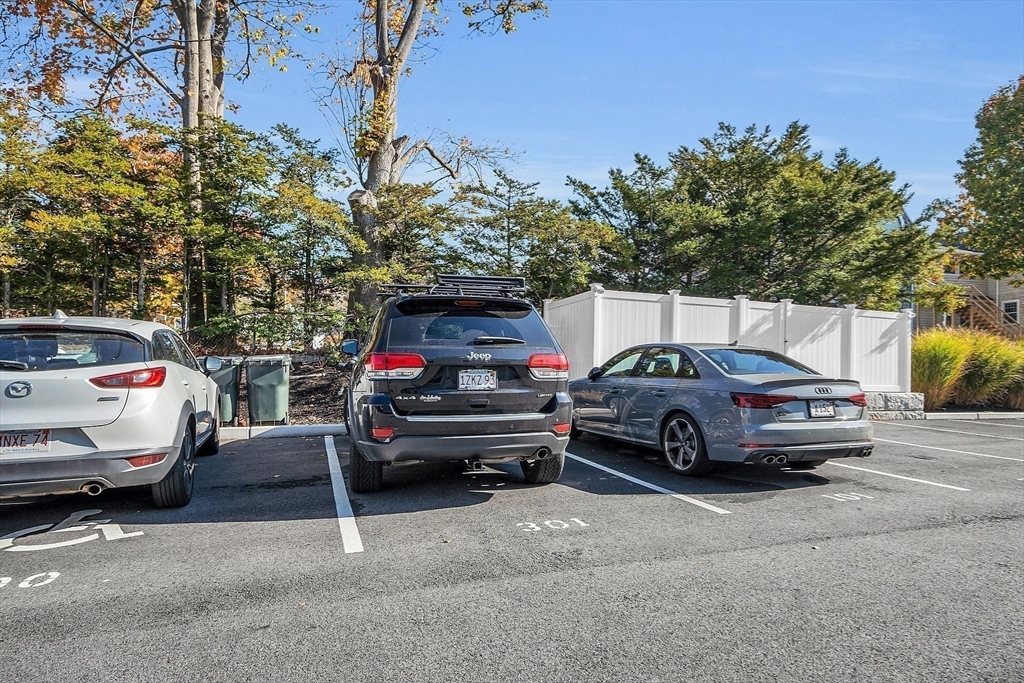 35 Fuller Street, Unit 301 Gloucester, MA 01930 - Photo 28 of 36