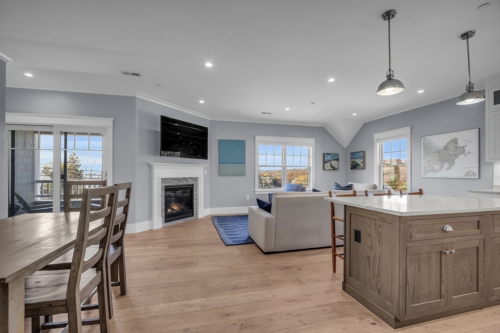 35 Fuller Street, Unit 301 Gloucester, MA 01930 - Photo 9 of 36