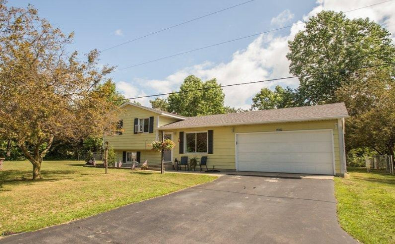 4832 Weechik Road Sawyer, MI 49125 - Photo 1 of 30 IMG_9704