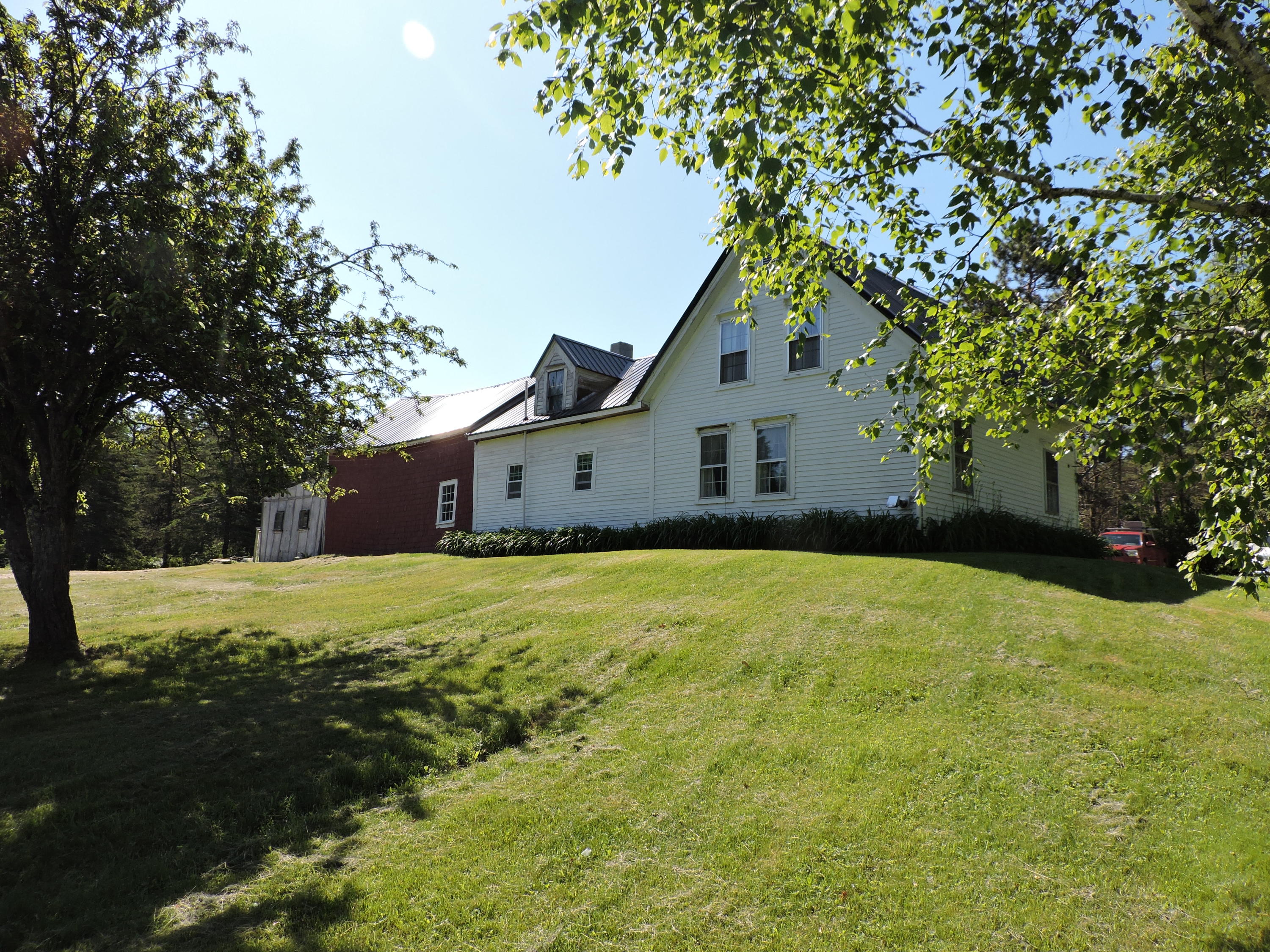 195 Sawyer Road Hampden, ME 04444 - Photo 4 of 20 Side of home