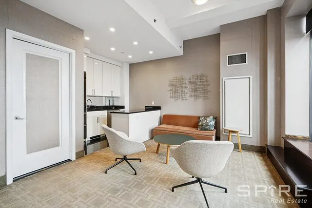 $1,015,000 | 1 Hanson Place, Unit 9D | Fort Greene