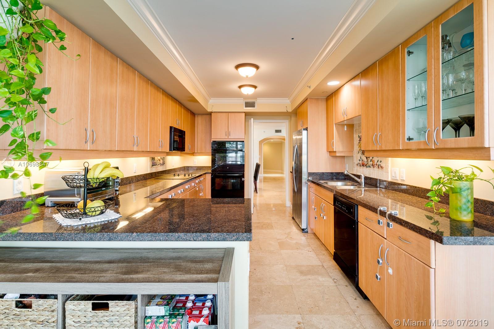 765 Crandon Boulevard, Unit 408 Key Biscayne, FL 33149 - Photo 12 of 27