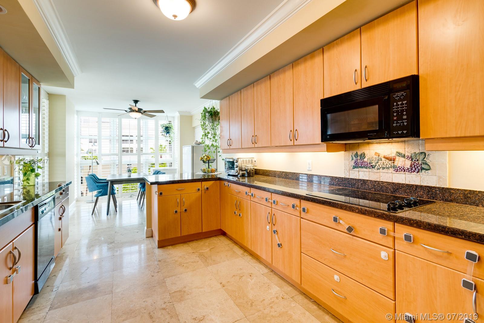 765 Crandon Boulevard, Unit 408 Key Biscayne, FL 33149 - Photo 10 of 27