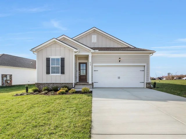 $299,990 | 620 Shoemaker Lane, Clarksville, TN 37043