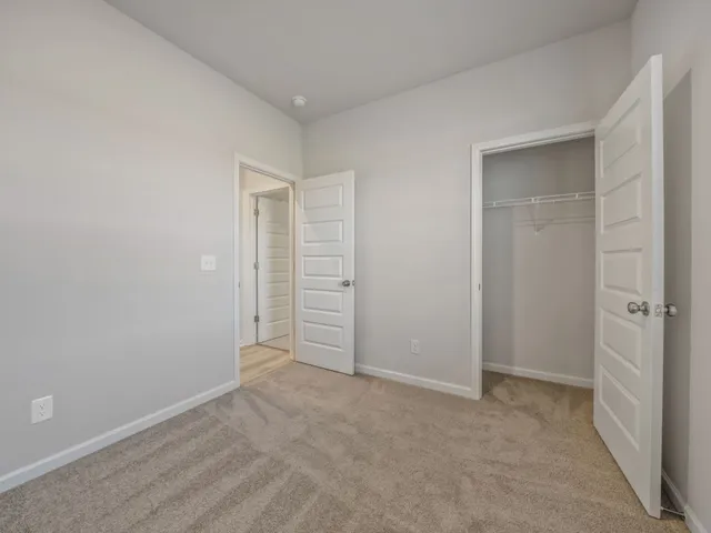 $299,990 | 620 Shoemaker Lane, Clarksville, TN 37043