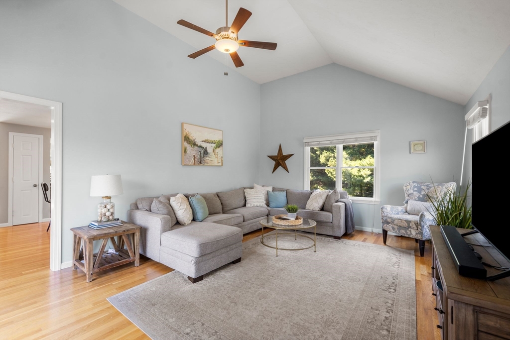 45 Deer Run Road Kingston, MA 02364 - Photo 11 of 39 Gallery Image 11