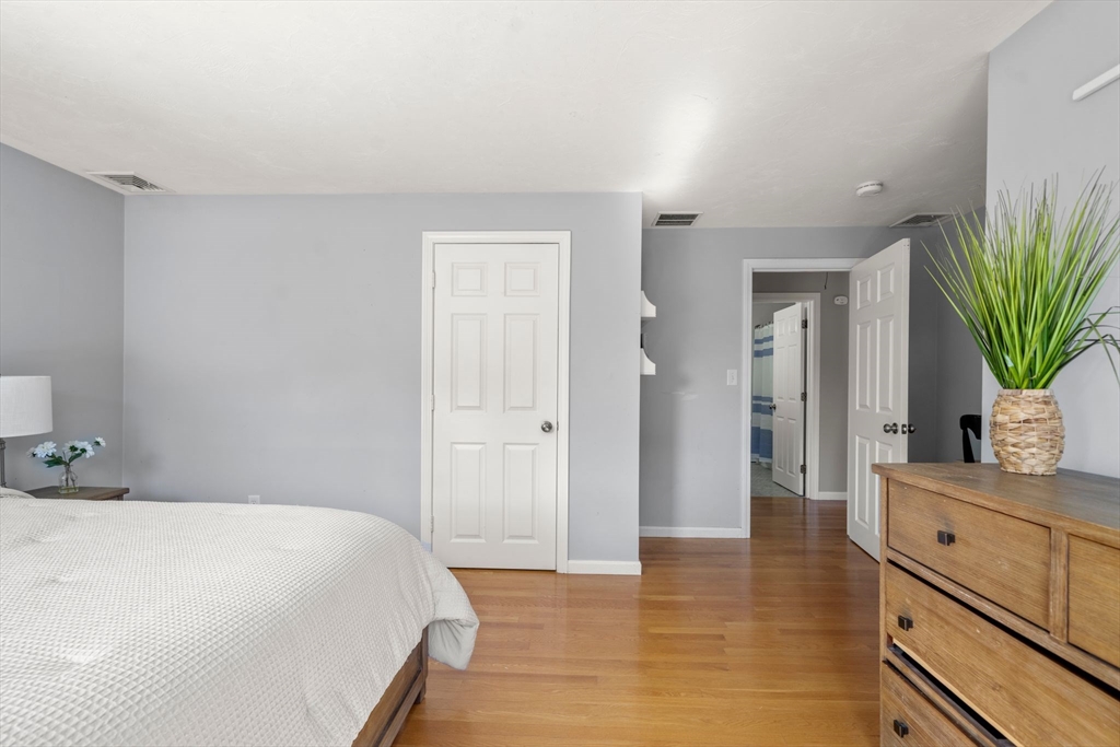 45 Deer Run Road Kingston, MA 02364 - Photo 26 of 39 Gallery Image 26