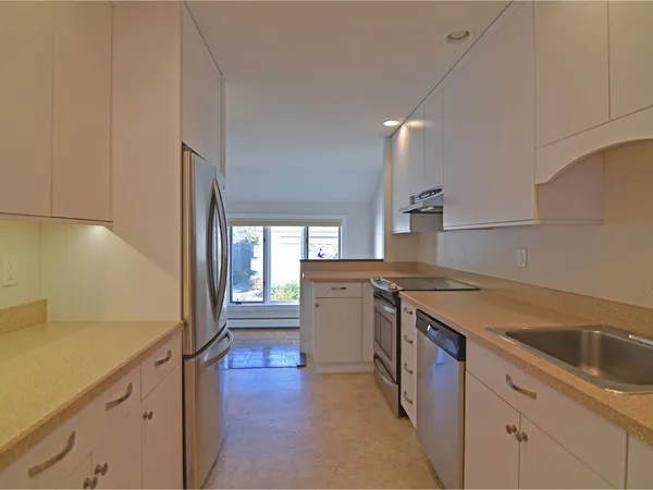$535,000 | 545 South Prospect Street, Unit 21, Burlington, VT 05401