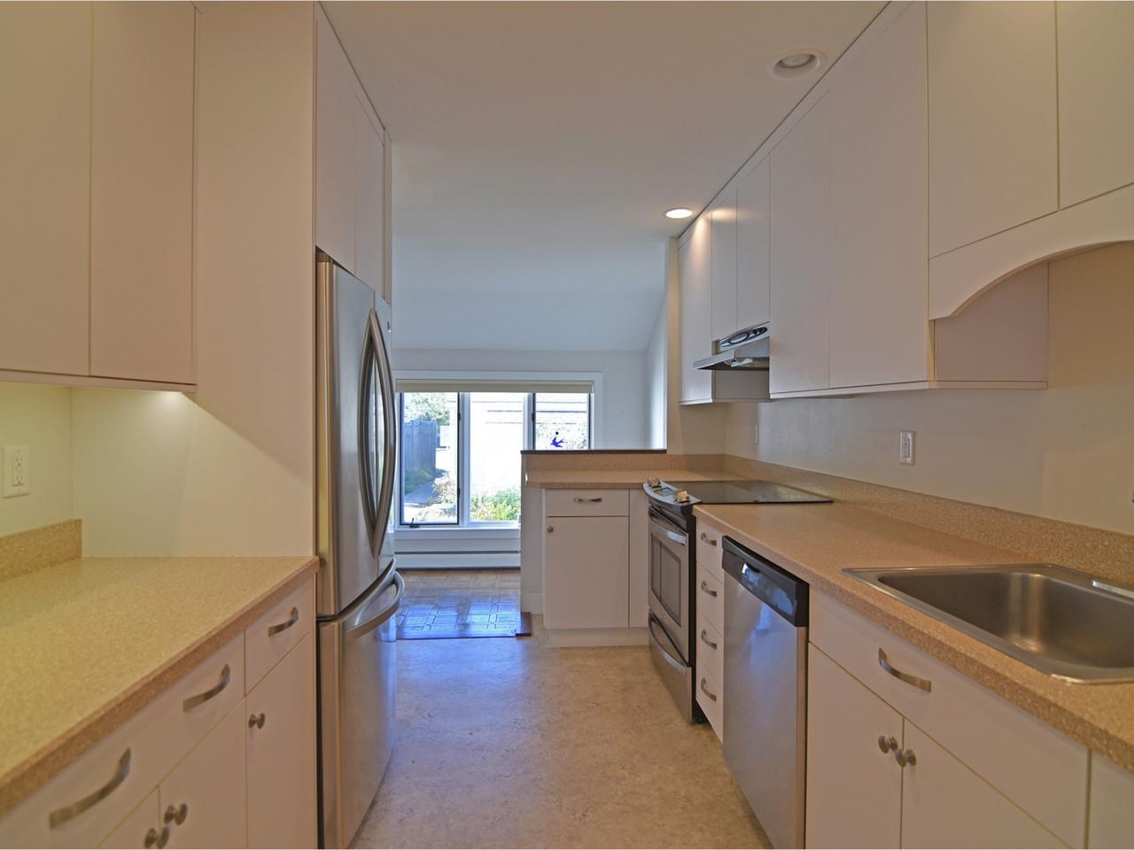 545 South Prospect Street, Unit 21 Burlington, VT 05401 - Photo 23 of 38