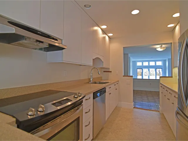 $559,000 | 545 South Prospect Street, Unit 21, Burlington, VT 05401