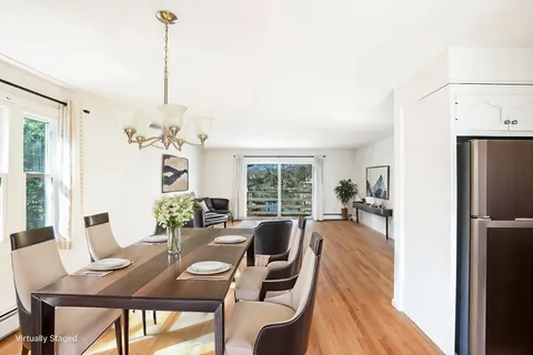 $2,500,000 | 5 Rivers View Road, East Falmouth, MA 02536