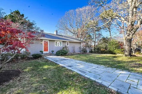 $2,500,000 | 5 Rivers View Road, East Falmouth, MA 02536