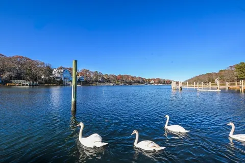 $2,500,000 | 5 Rivers View Road, East Falmouth, MA 02536