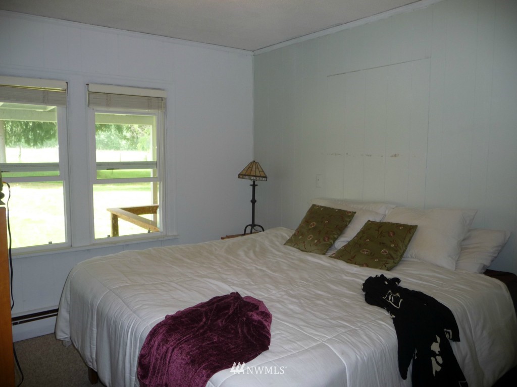 3367 Northeast Iverson Road Poulsbo, WA 98370 - Photo 16 of 25 Gallery Image 16