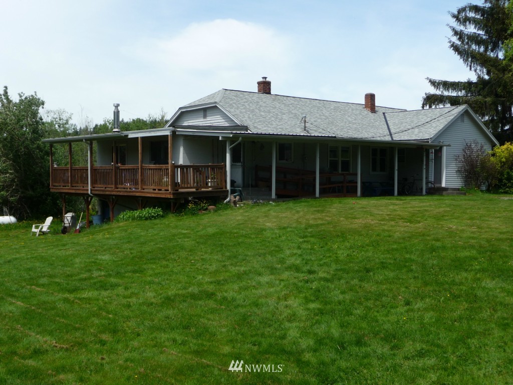 3367 Northeast Iverson Road Poulsbo, WA 98370 - Photo 3 of 25 Gallery Image 3