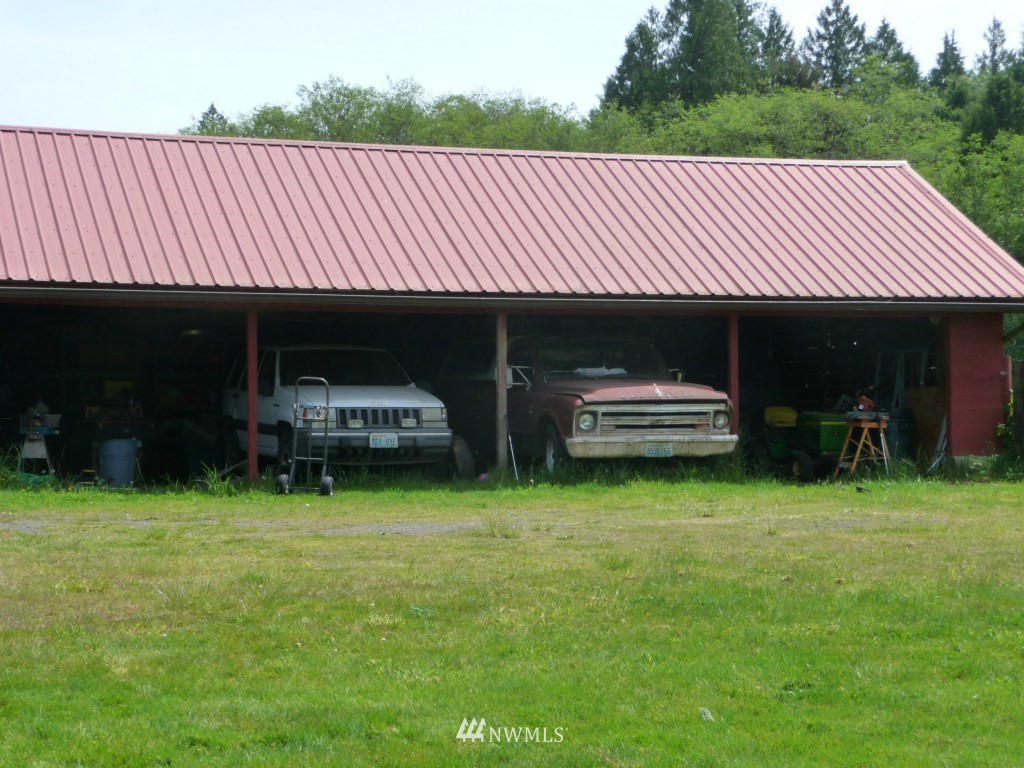 3367 Northeast Iverson Road Poulsbo, WA 98370 - Photo 6 of 25 Gallery Image 6