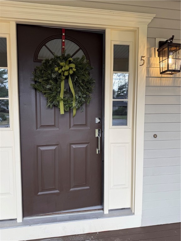 5 Connor Lane Barrington, RI 02806 - Photo 2 of 24