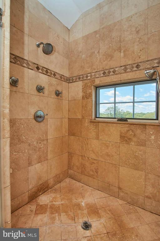 5396 Washwright Road Hume, VA 22639 - Photo 22 of 30 Master Shower