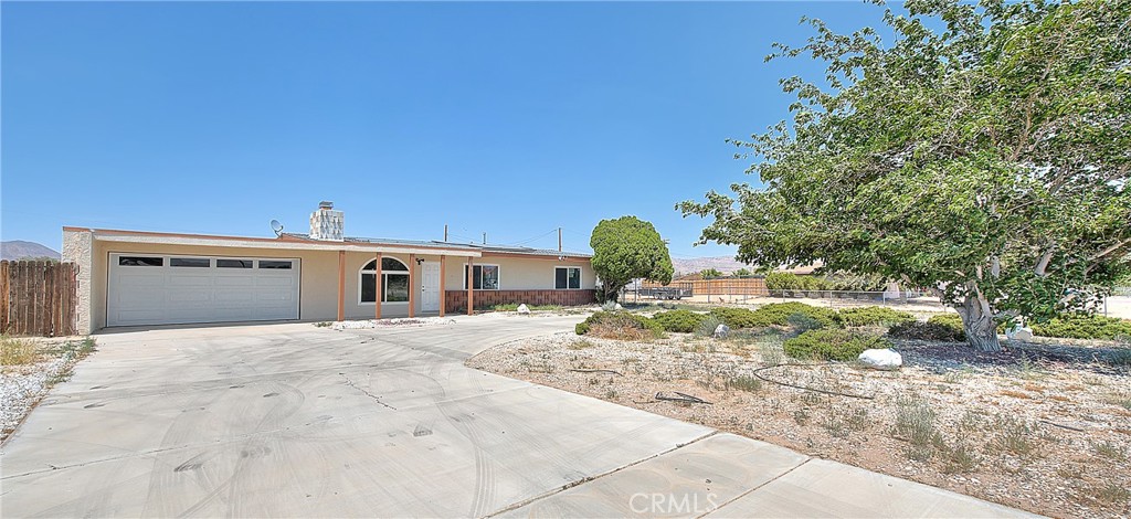 20916 Thunderbird Road Apple Valley, CA 92307 - Photo 13 of 33