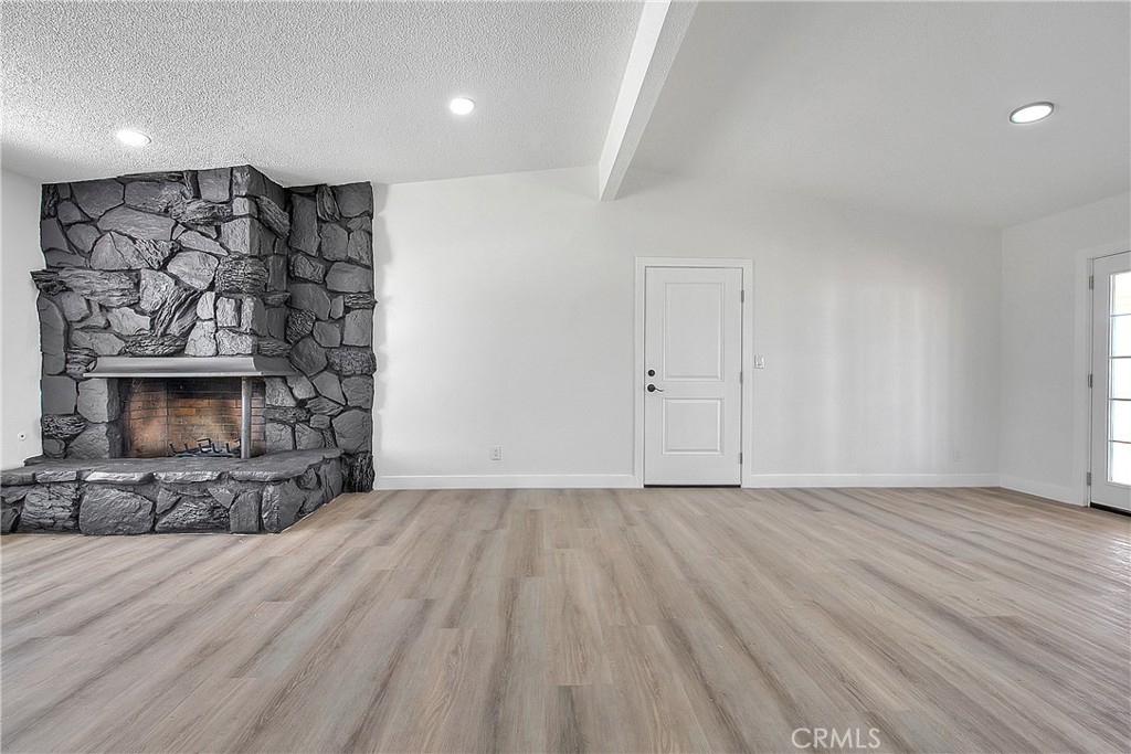 20916 Thunderbird Road Apple Valley, CA 92307 - Photo 24 of 33