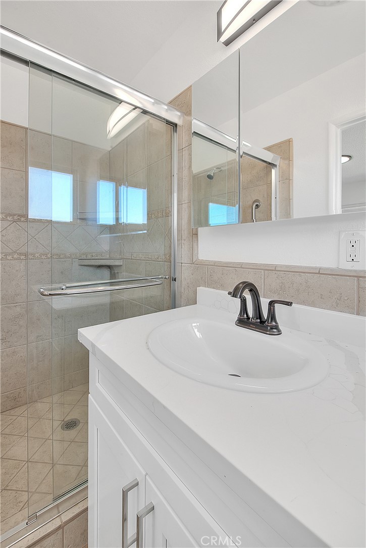 20916 Thunderbird Road Apple Valley, CA 92307 - Photo 26 of 33