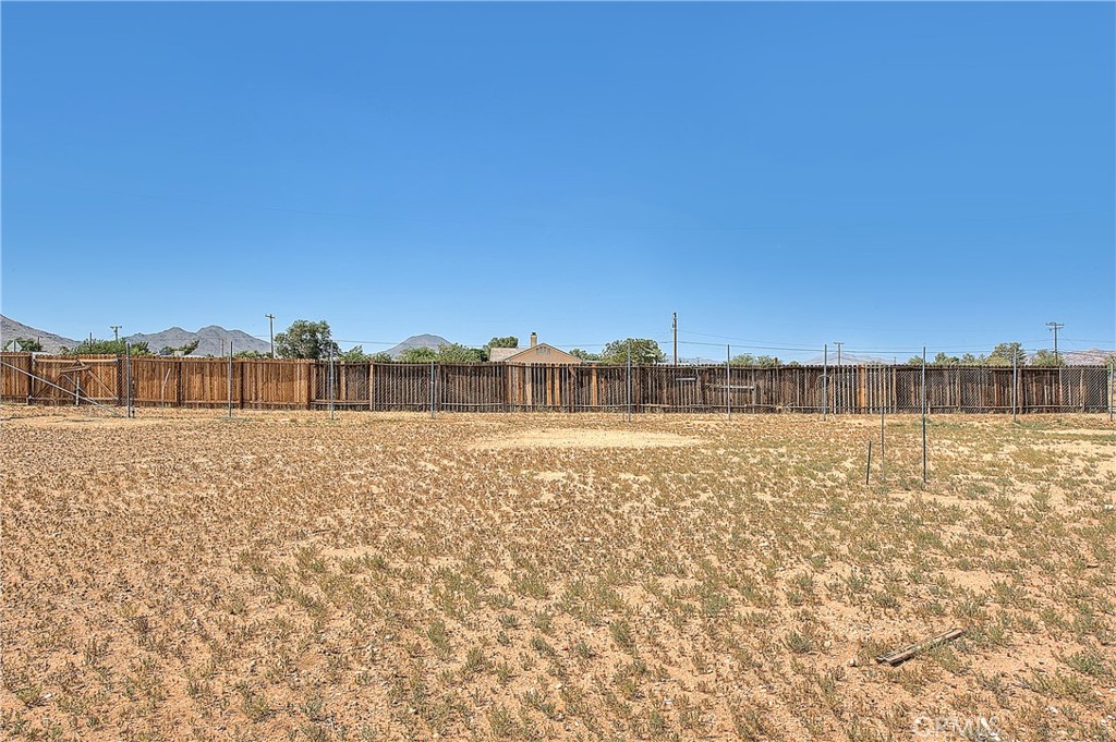 20916 Thunderbird Road Apple Valley, CA 92307 - Photo 33 of 33