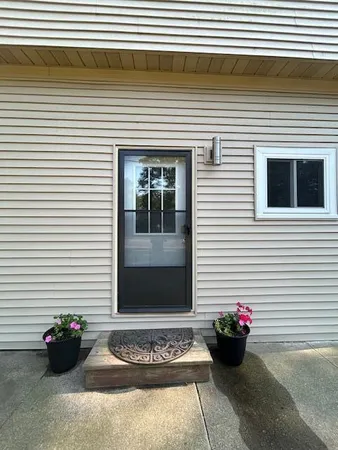 $449,900 | 15190 Leonard Road, Spring Lake, MI 49456