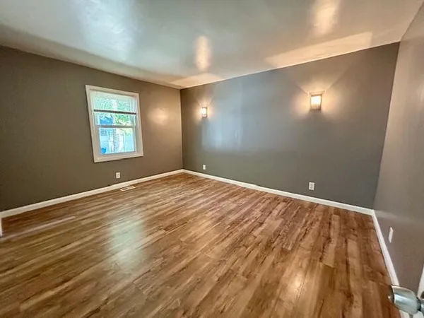 $449,900 | 15190 Leonard Road, Spring Lake, MI 49456