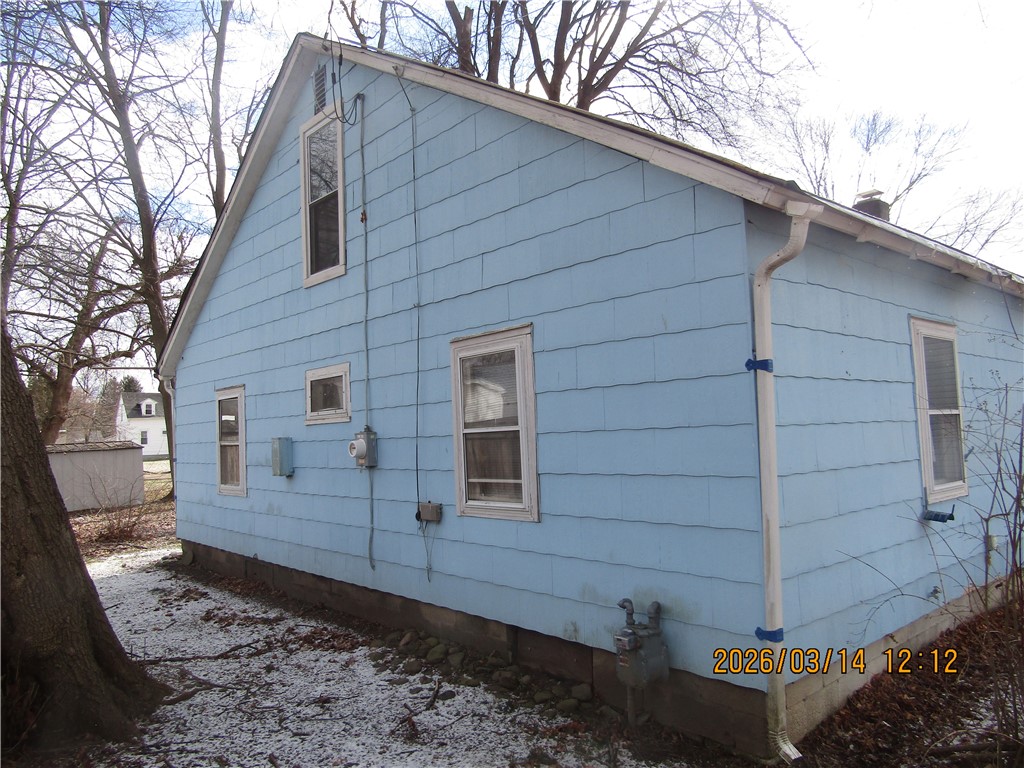 24 Stanton Street Painted Post, NY 14870 - Photo 3 of 18 Right view