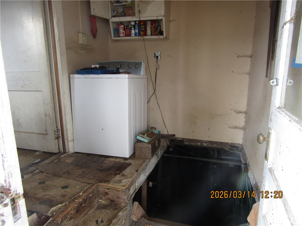 24 Stanton Street Painted Post, NY 14870 - Photo 7 of 18 Back entrance and bsaement steps