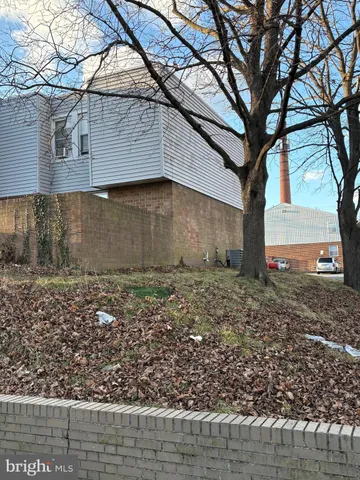 $149,900 | 1334-m L M L King Pedestrian Way, Chester, PA 19013