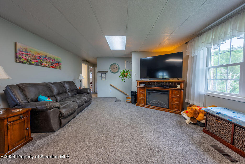 337 Pedrick Road Nicholson, PA 18446 - Photo 7 of 43 Gallery Image 7