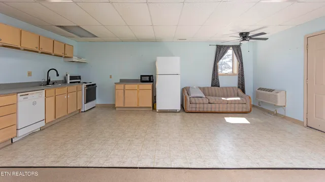 $550,000 | 203 Meadow Green Lane, Dayton, TN 37321