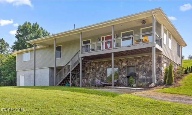 $550,000 | 203 Meadow Green Lane, Dayton, TN 37321