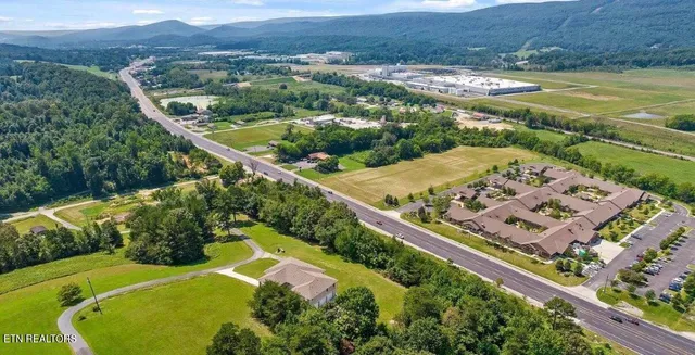 $550,000 | 203 Meadow Green Lane, Dayton, TN 37321