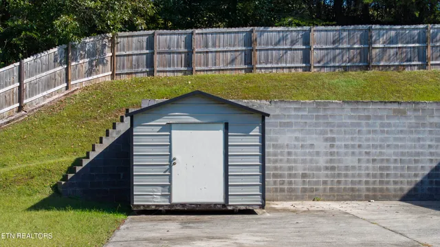 $550,000 | 203 Meadow Green Lane, Dayton, TN 37321