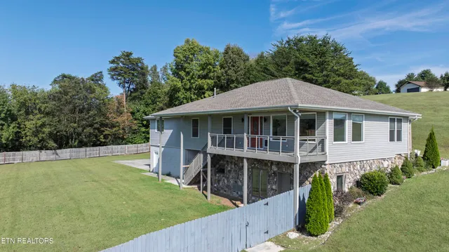 $550,000 | 203 Meadow Green Lane, Dayton, TN 37321